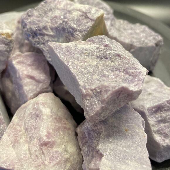 Rough / Raw Purple Lepidolite Crystal Rock for Tumbling - Picture 7 of 7